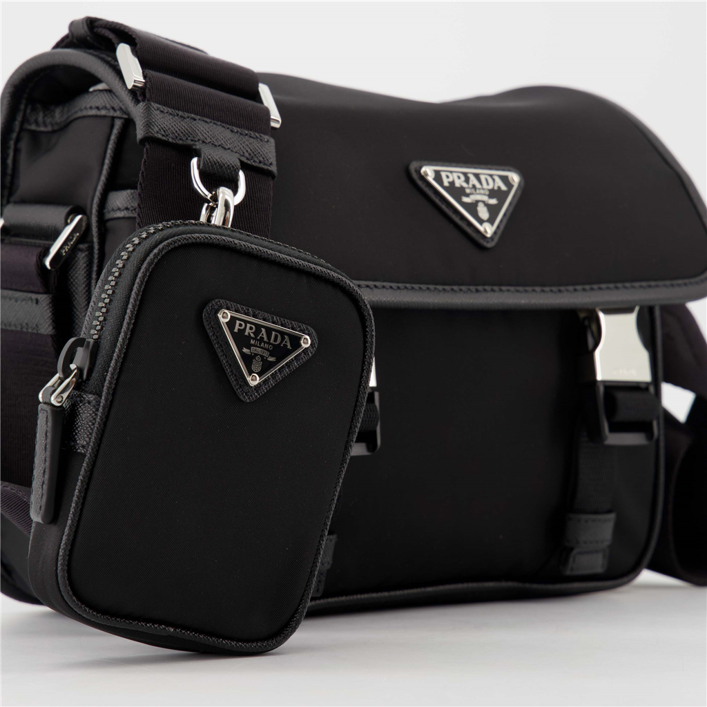 Sacs bandoulière Sac bandoulière en Re-Nylon Prada Noir Homme