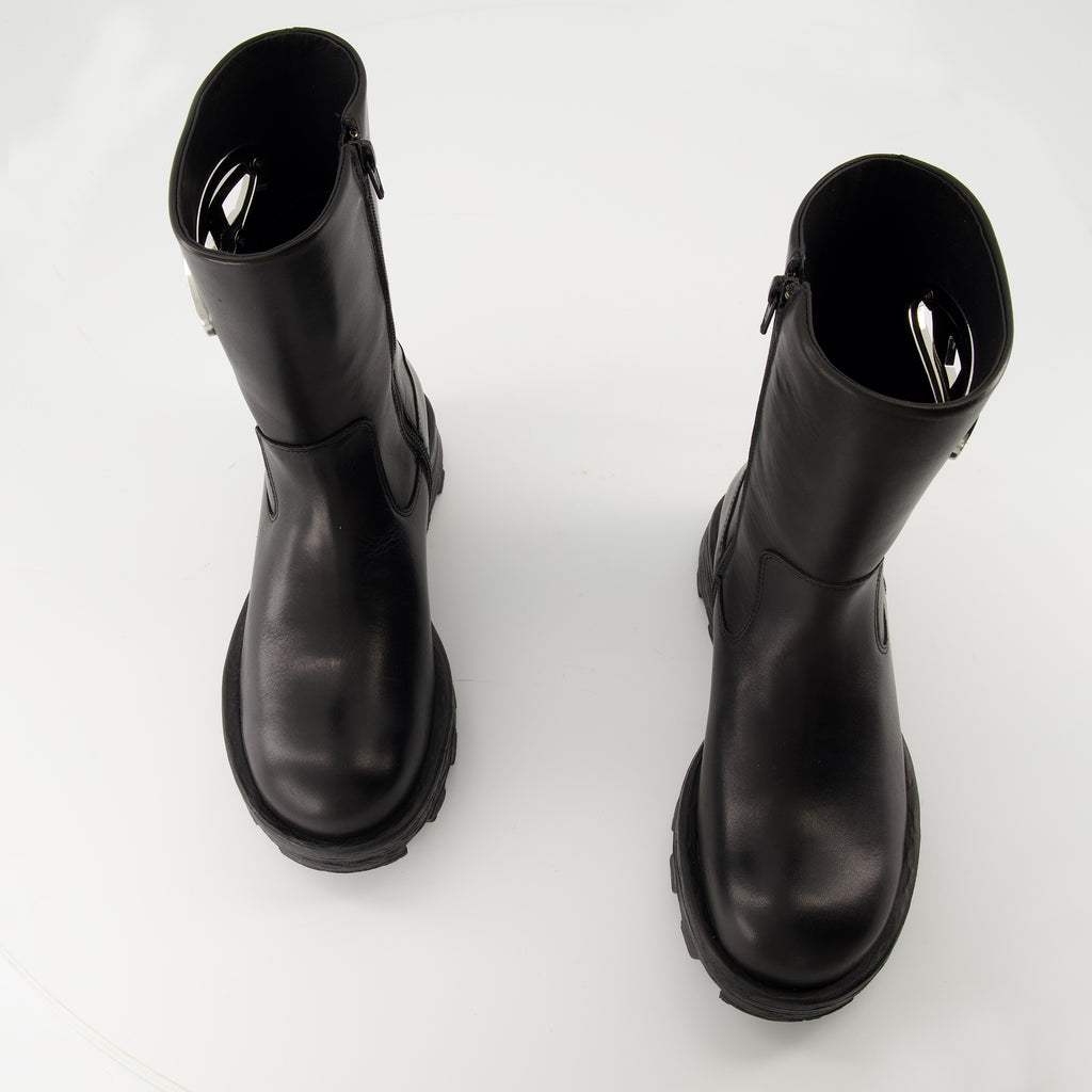 Image of the D-Hammer BKR D W boots from Diesel for Women - Fall-Winter 2025 - Top view of the pair of shoes