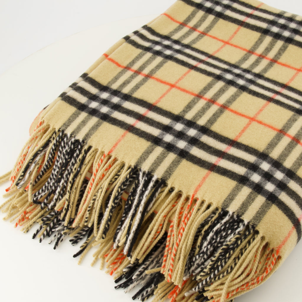 Immagine della coperta Check in cashmere beige del marchio Burberry per Unisex - Stagione Primavera-Estate 2026 - Vista Dettagliata_3