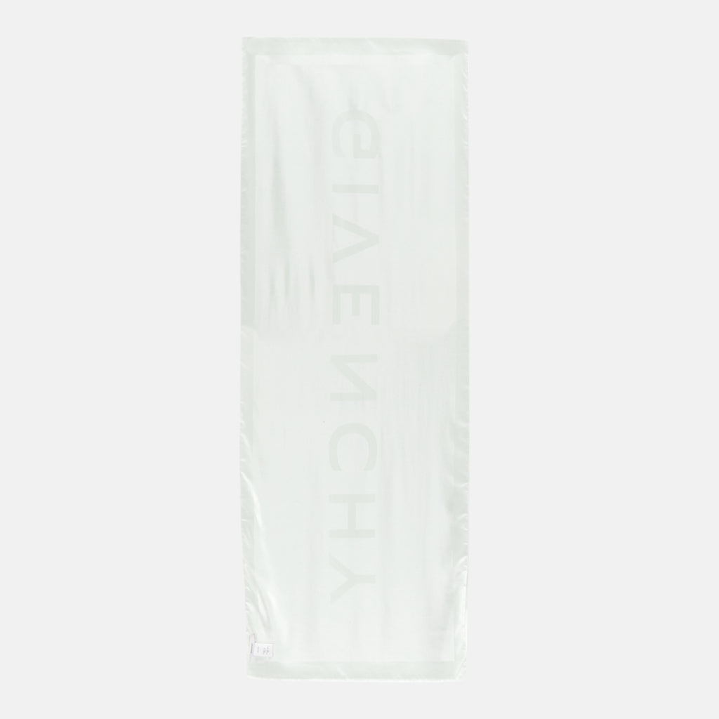 Immagine del foulard bianco in seta e lana del marchio Givenchy per donna - Collezione Autunno-Inverno 2025 - Vista posteriore