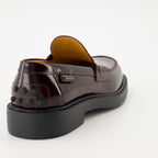 Imagem dos mocassins em pele da marca Tod's para Mulheres - Temporada Outono-Inverno 2025 - Vista traseira