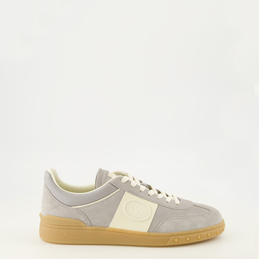 Baskets アップビレッジ グレー スニーカー Valentino Garavani Gris Homme