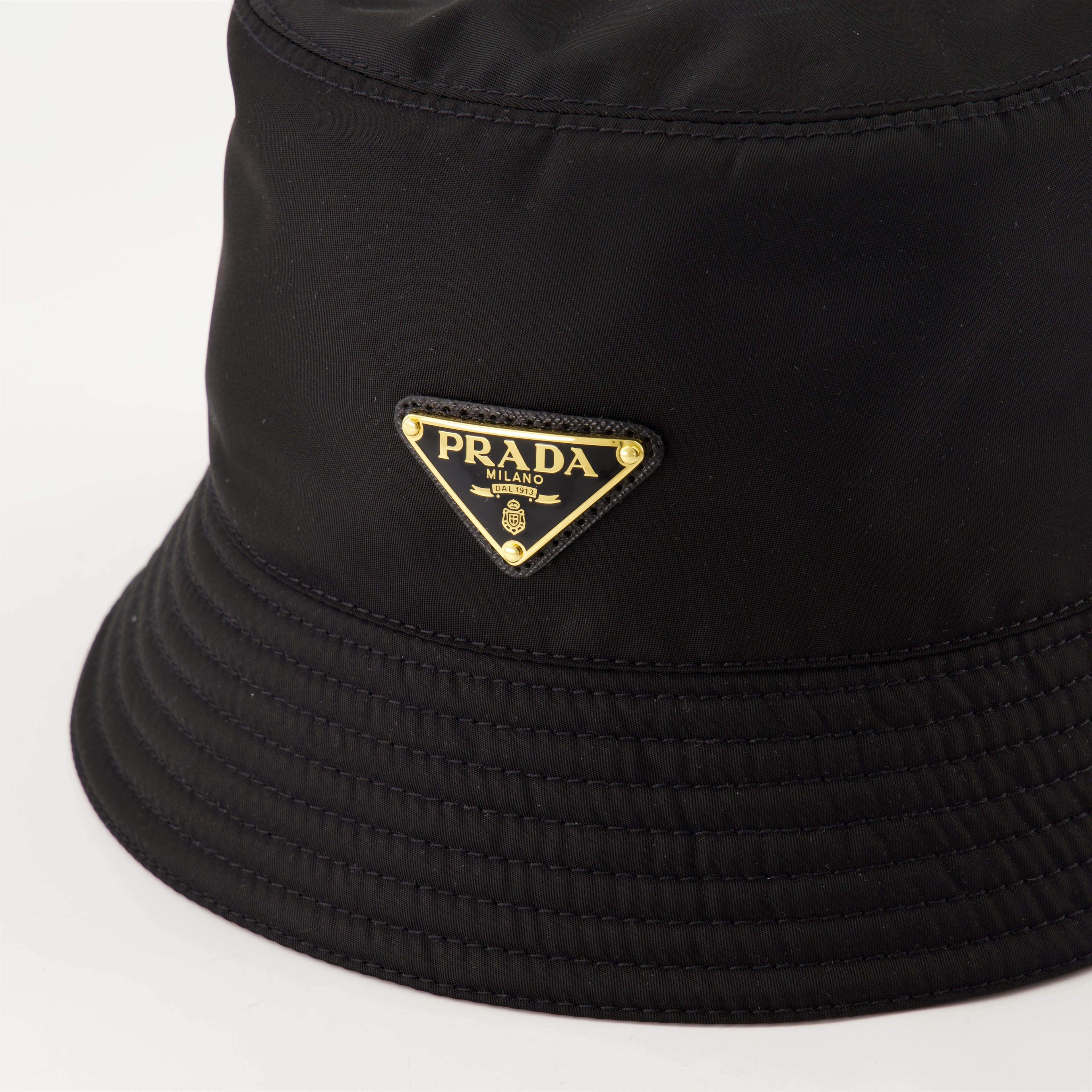 Hats, caps and beanies Bob en Re-Nylon Prada Black Femme