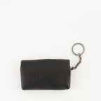 Imagem do Estojo de Chaves Envelope Cassandre da marca Saint Laurent para Homens - Temporada Outono-Inverno 2025 - Vista Traseira