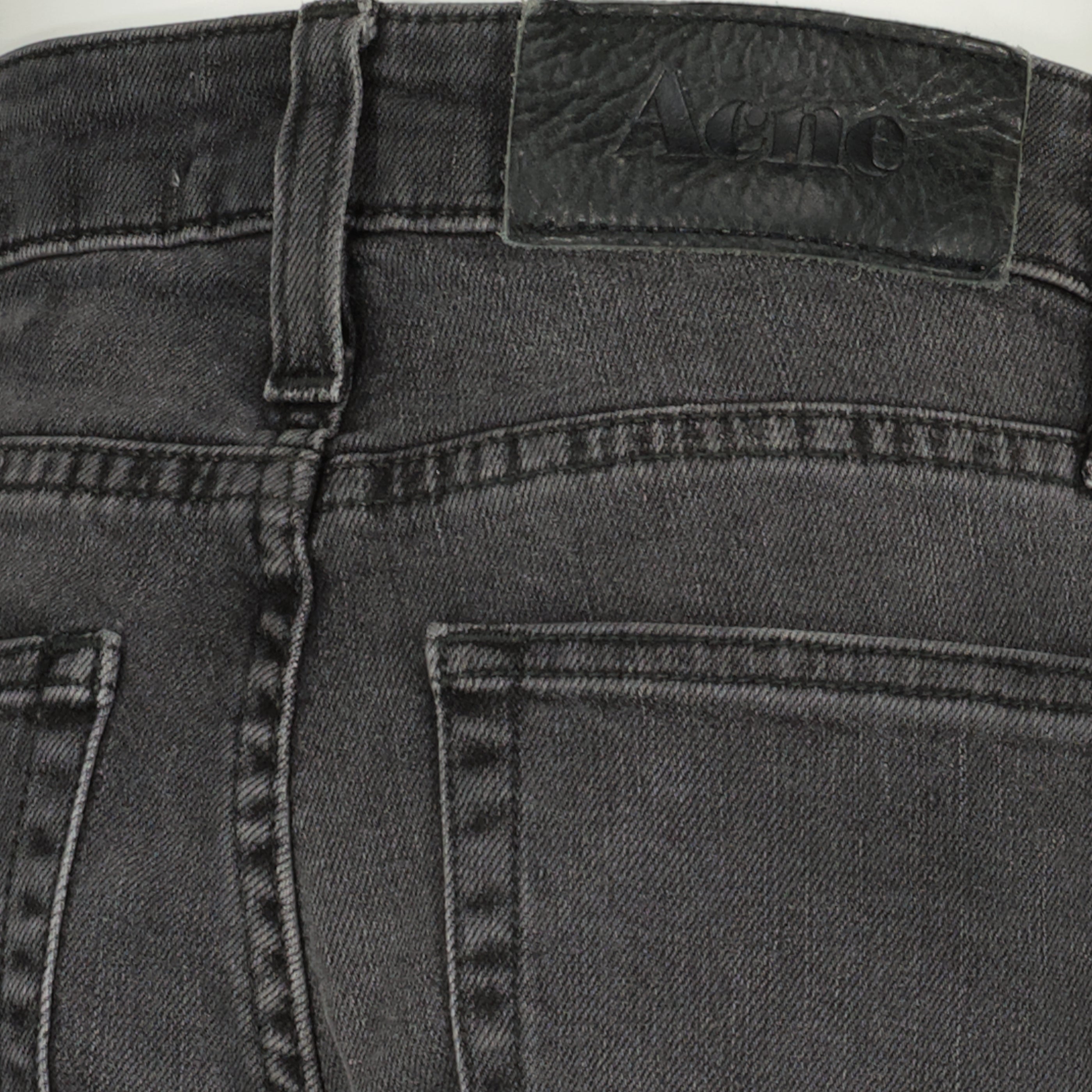 Image de l'article Jean slim e denim gris de la marque Acne Jeans pour Femme - Saison Automne-Hiver 2011 - Vue détaillée_2