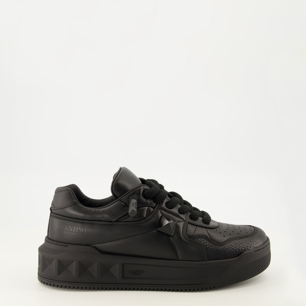 Baskets 원 스터드 XL 블랙 스니커즈 Valentino Garavani Noir Homme
