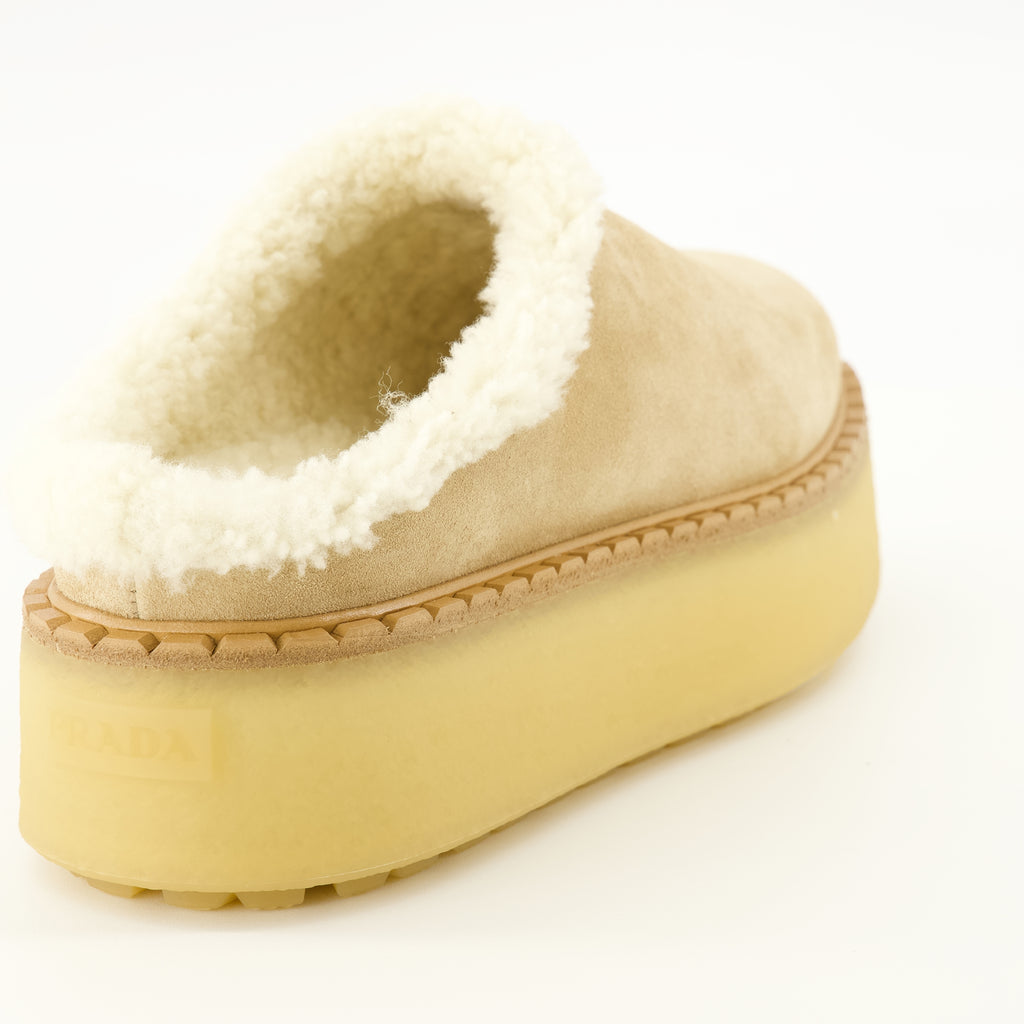 Chaussures ouvertes Mules in Camoscio Beige Prada Beige Femme