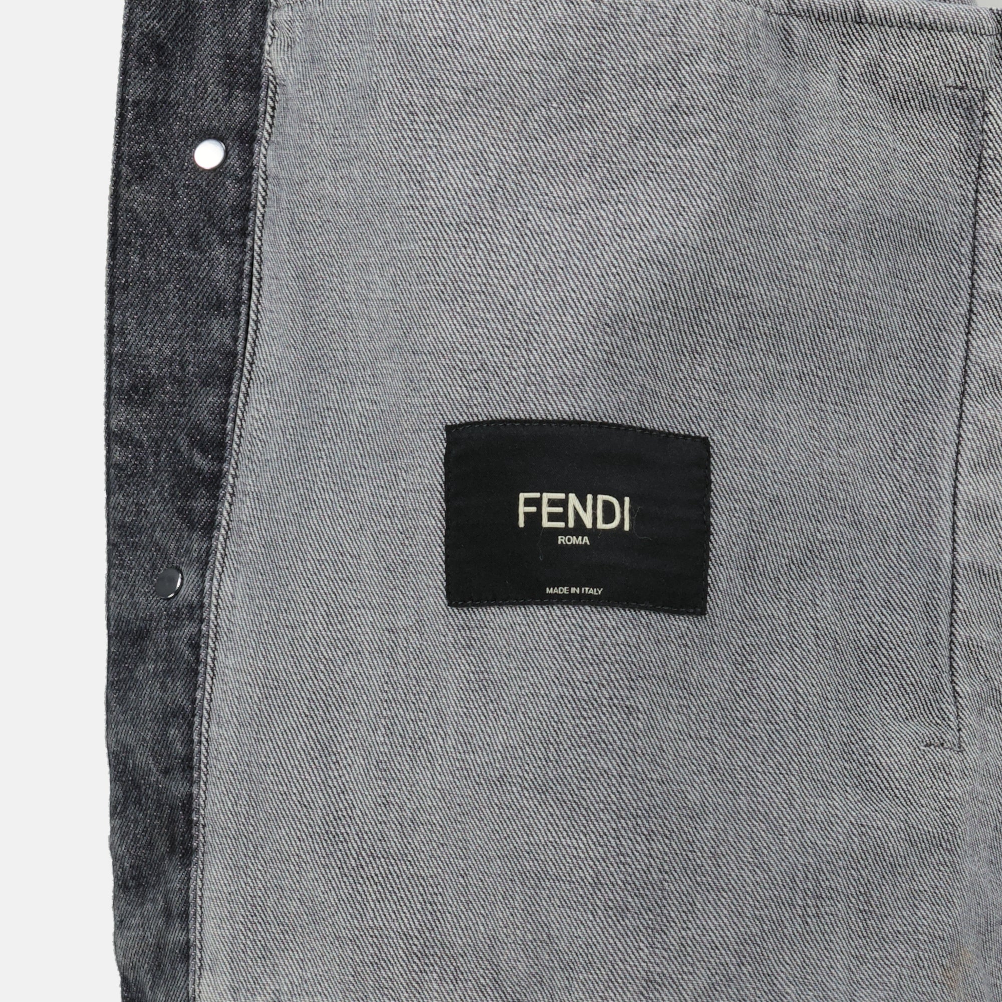 Image de l'article Chemise en jean grise de la marque Fendi pour Homme - Saison Automne-Hiver 2025 - Vue détaillée_2