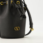 Bild der VLogo-Bucket-Tasche von Valentino Garavani für Damen - Herbst-Winter-Saison 2025 - Detaillierte Ansicht 4