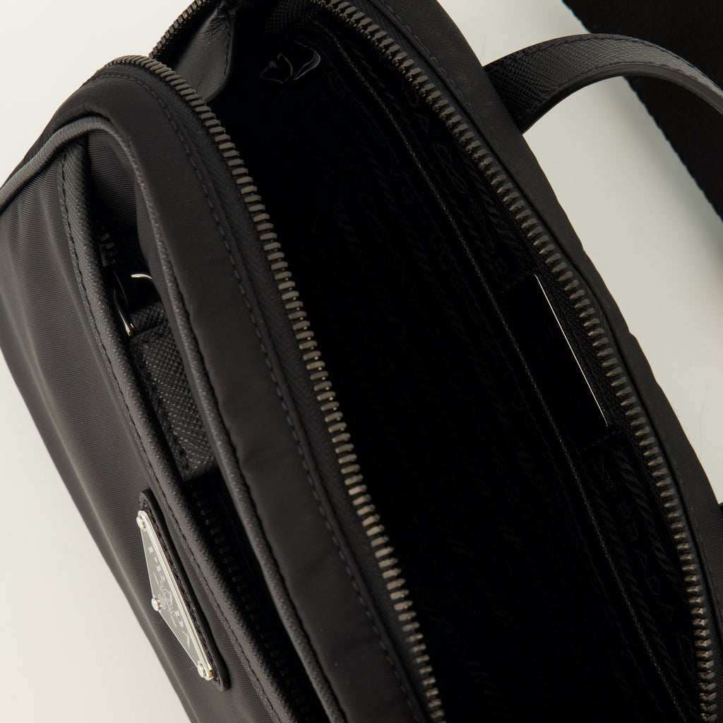 Sacs bandoulière Borsa in pelle nera e Re-Nylon Prada Noir Homme