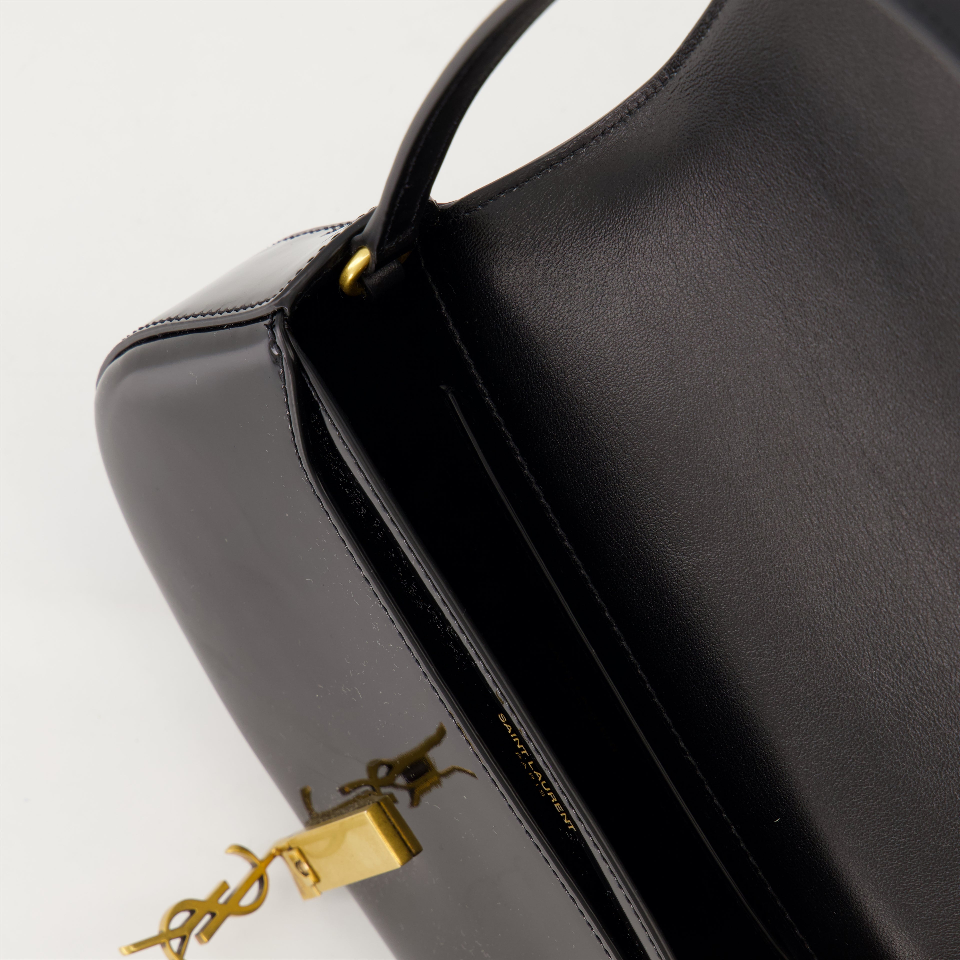 Sacs à main et épaule Mini Sac Voltaire en cuir verni Saint Laurent Noir Femme