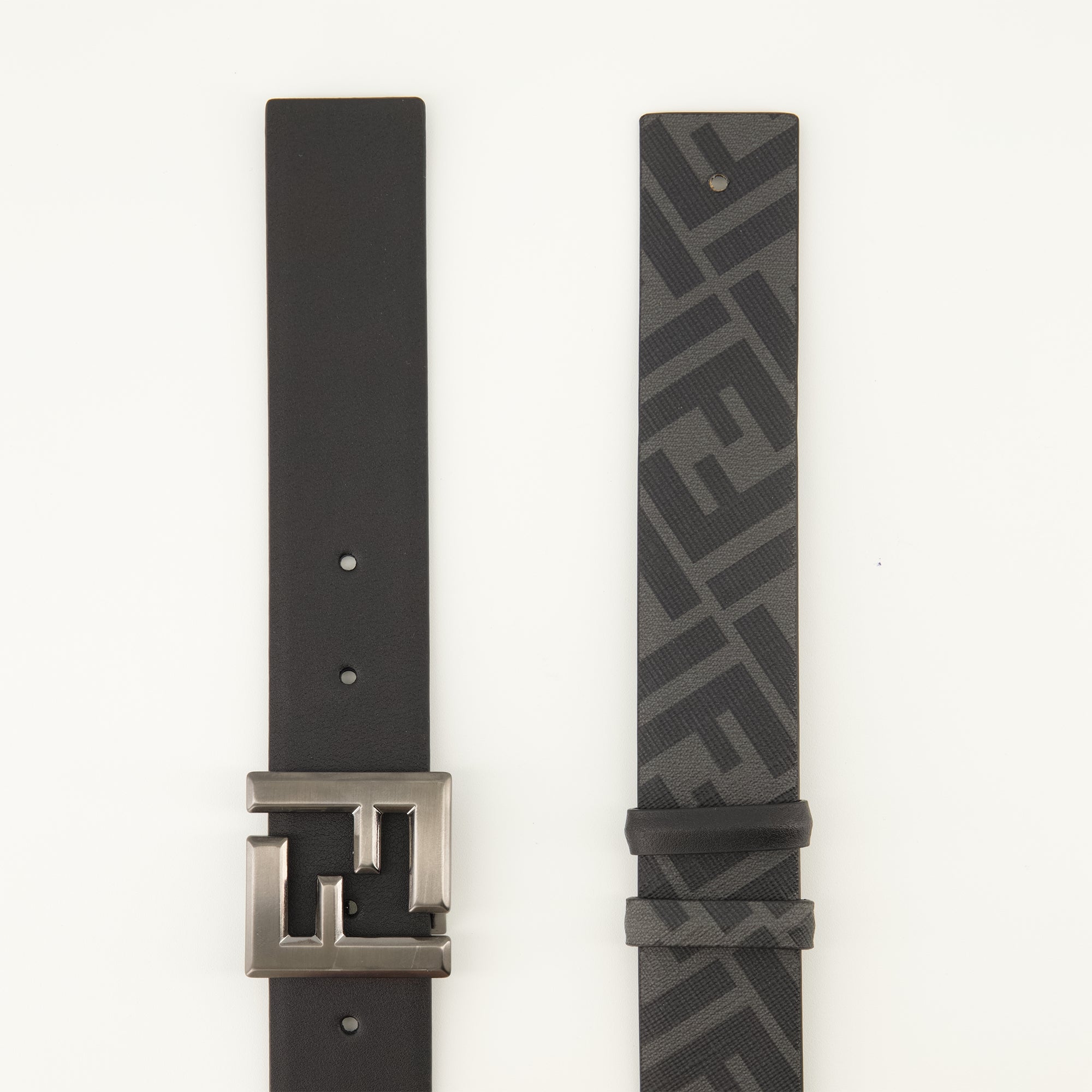 Image de l'article Ceinture FF Squared réversible noir de la marque Fendi pour Homme - Saison Automne-Hiver 2025 - Vue détaillée_4