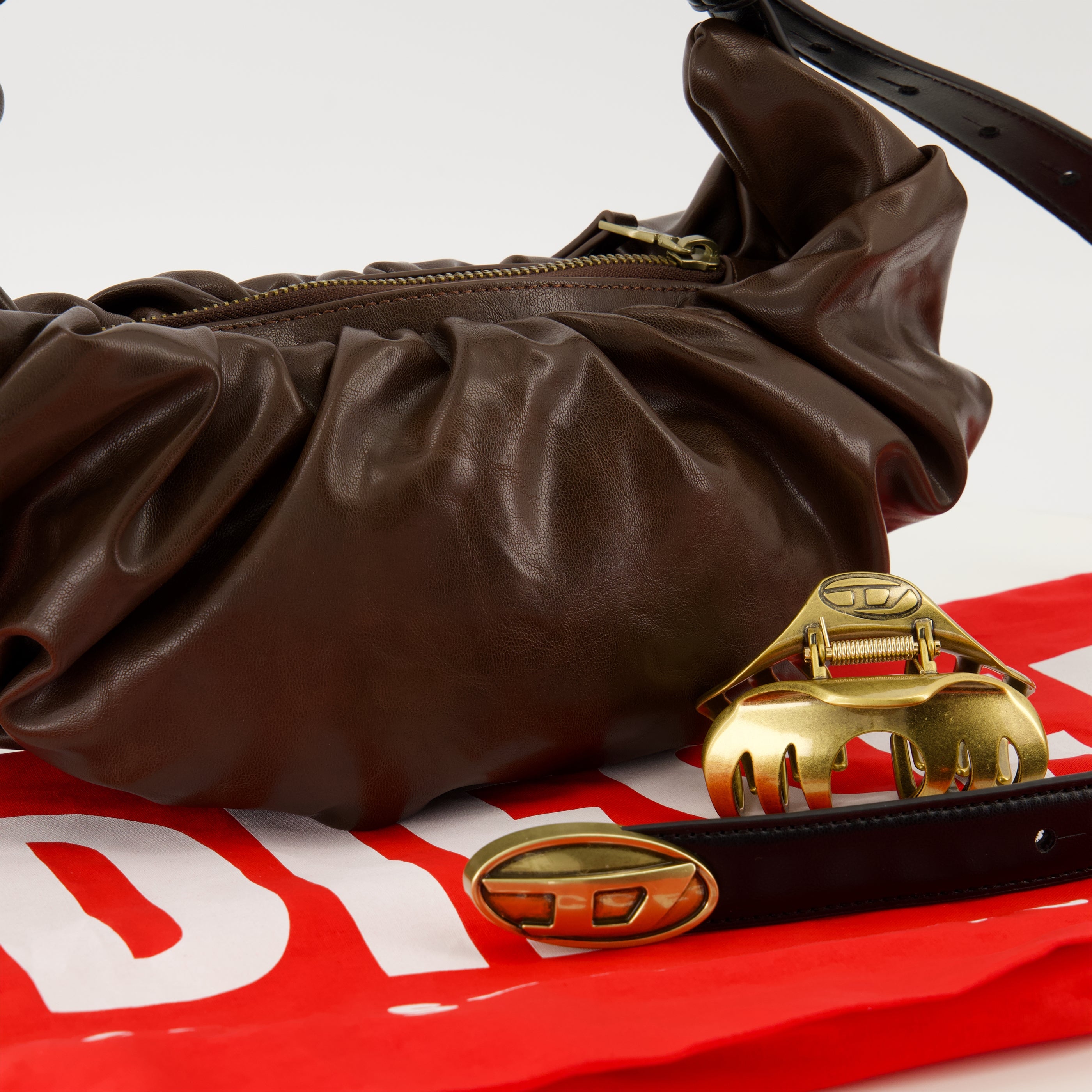 Image de l'article Sac Grab-D Hobo marron de la marque Diesel pour Femme - Saison Printemps-Été 2026 - Vue détaillée_2