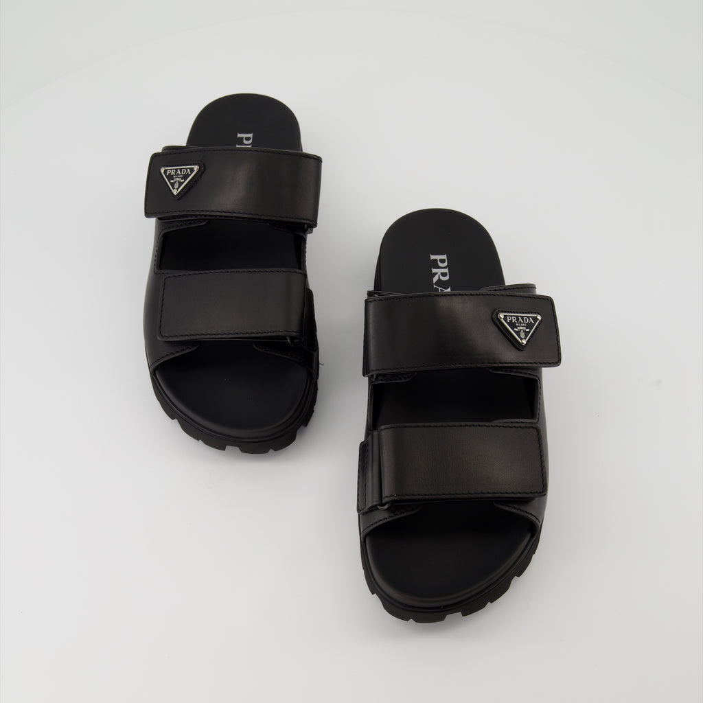Zapatos abiertos Sandales à brides en cuir Prada Negro Homme