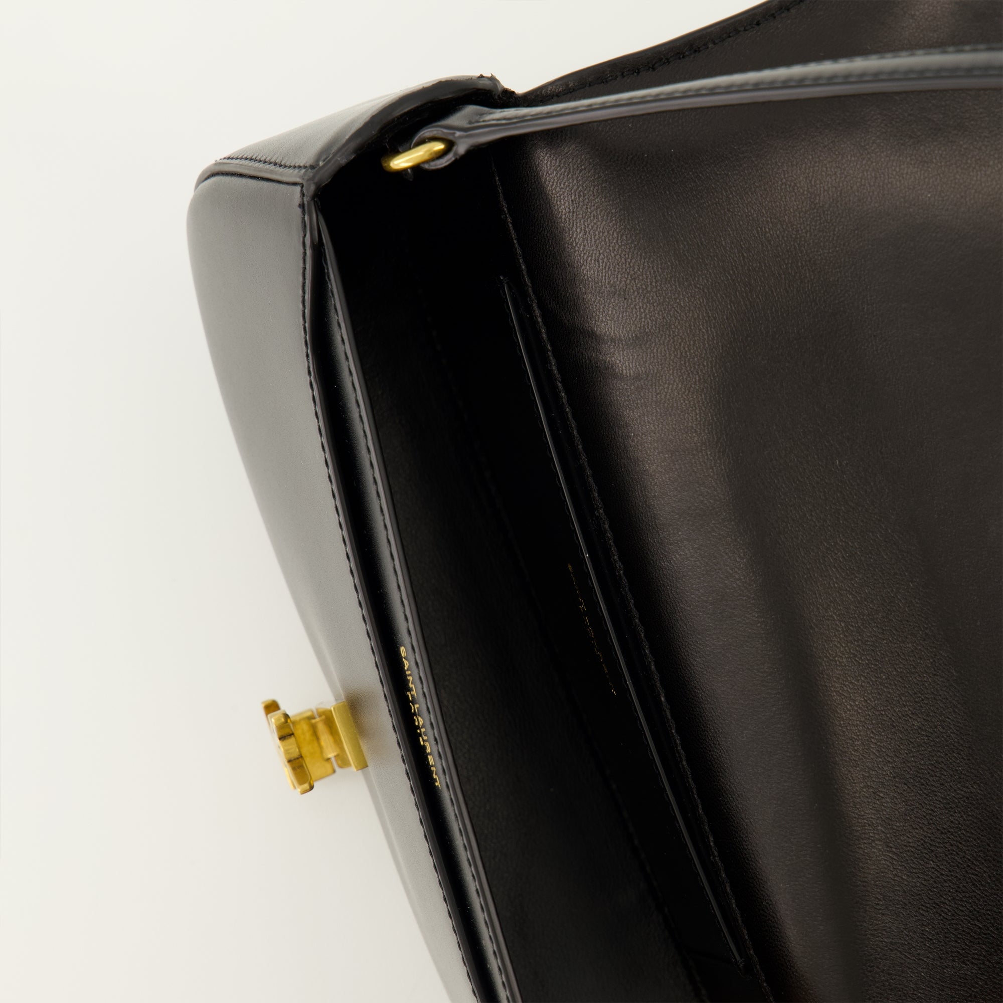 Image of the mini black Voltaire bag from the brand Saint Laurent for Women - Autumn-Winter 2025 - Detailed View 3