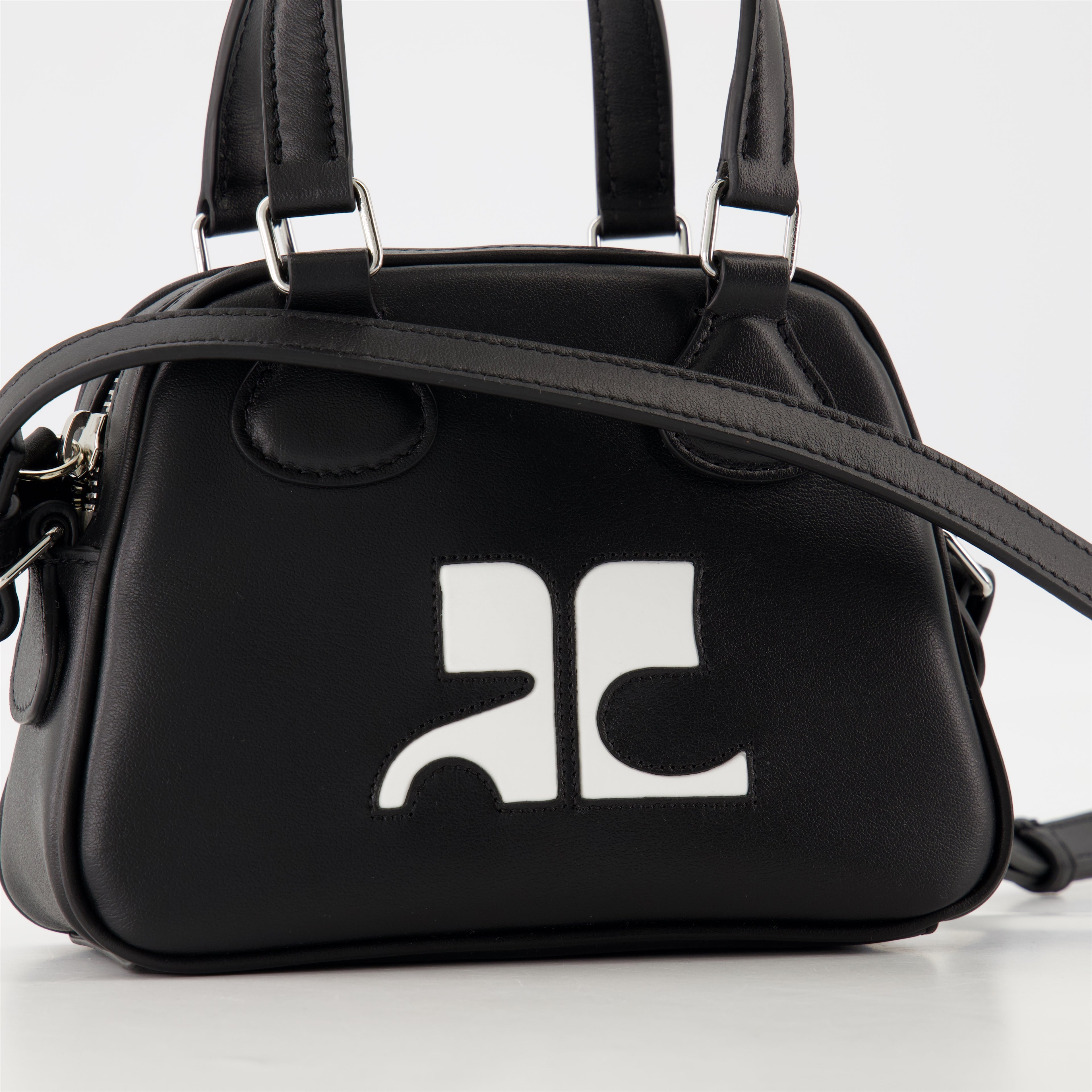 Sacs à main et épaule Mini sac bowling Réédition Courrèges Noir Unisexe