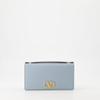 Small leather goods Portefeuille VLogo à chaîne Valentino Garavani Blue Femme