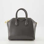 Sacs à main et épaule Mini sac Antigona Givenchy Gris Femme