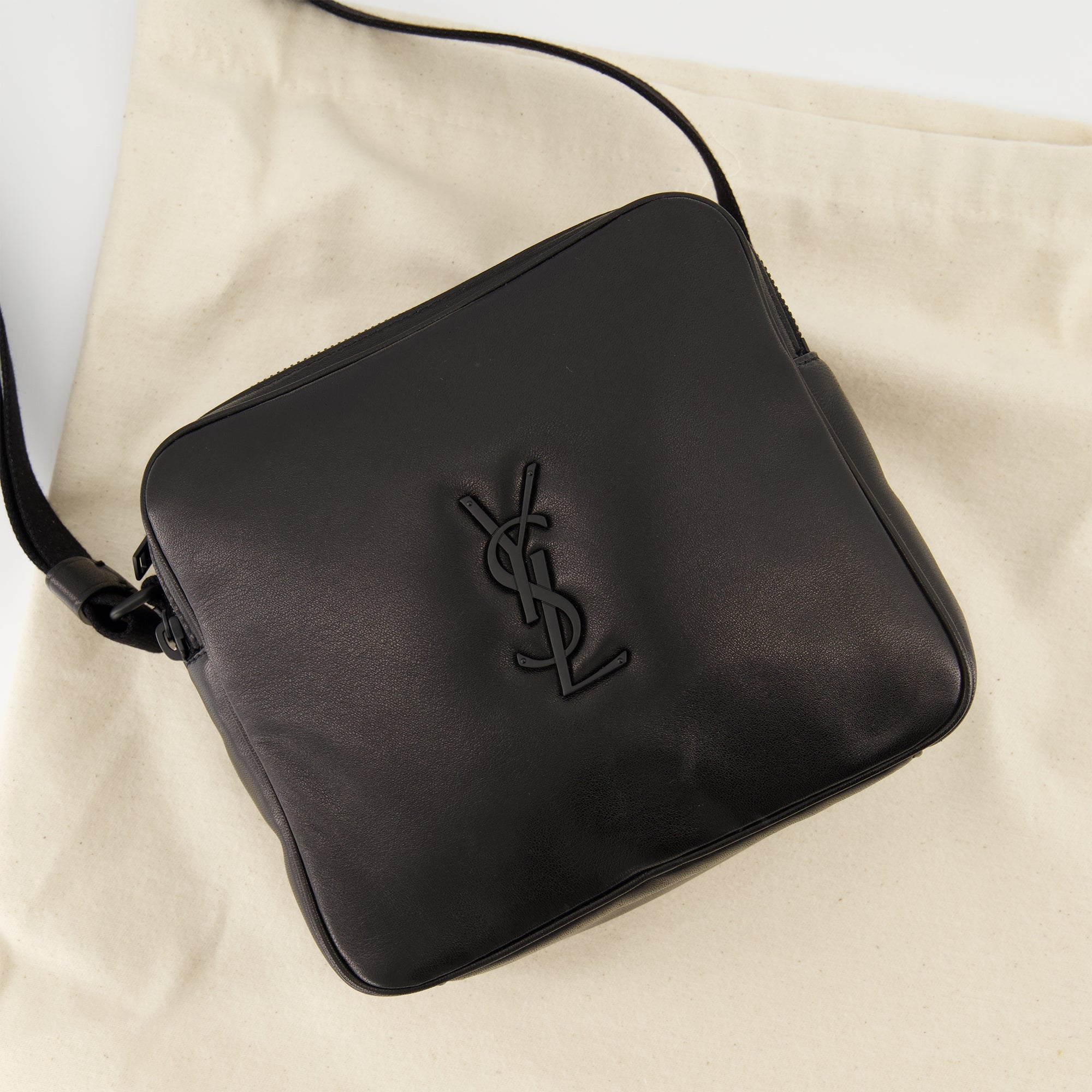 Sacs bandoulière Sac Niki Camera Saint Laurent Noir Homme