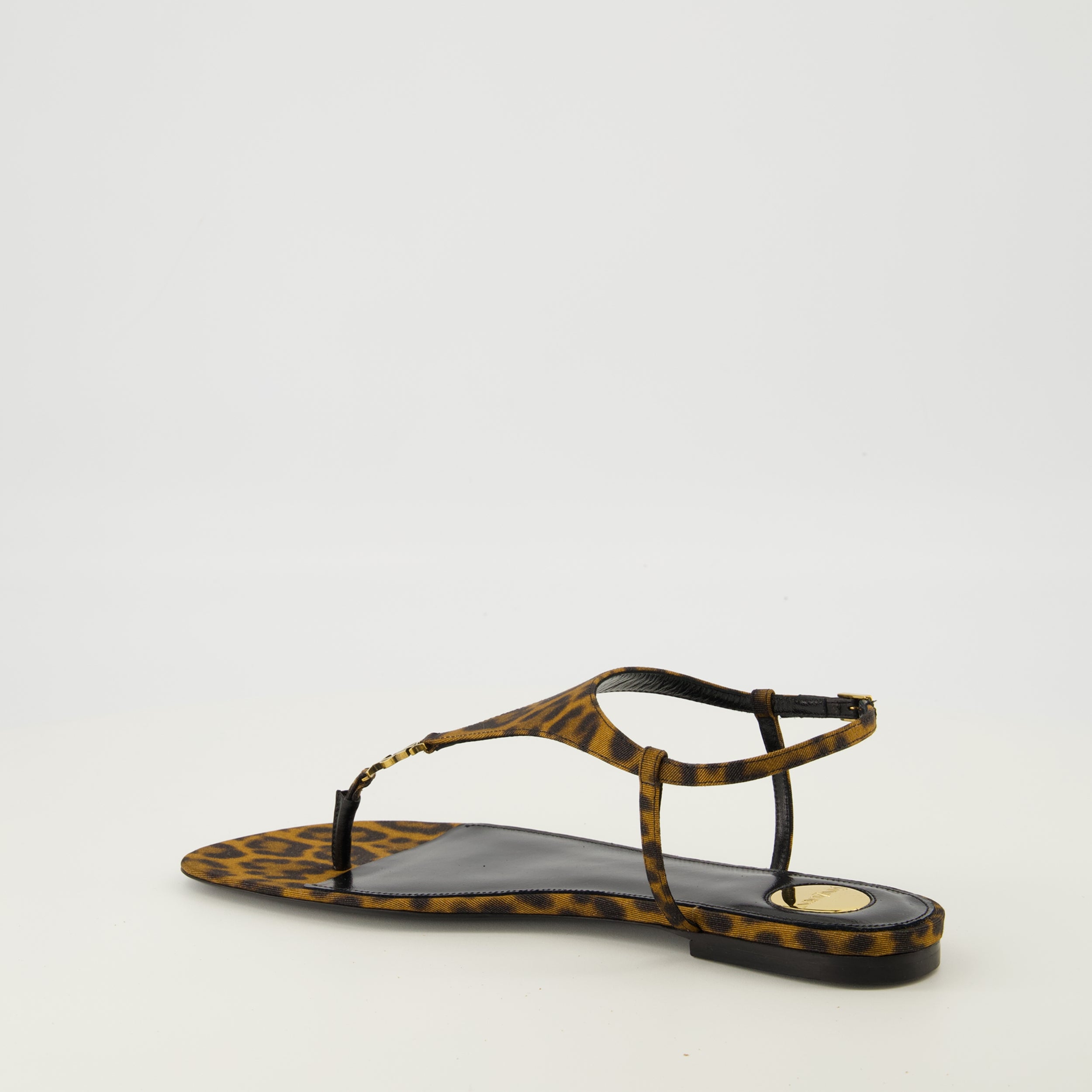 Image de l'article Sandales Cassandra léopard de la marque Saint Laurent pour Femme - Saison Printemps-Été 2026 - Vue trois quarts arrière droite