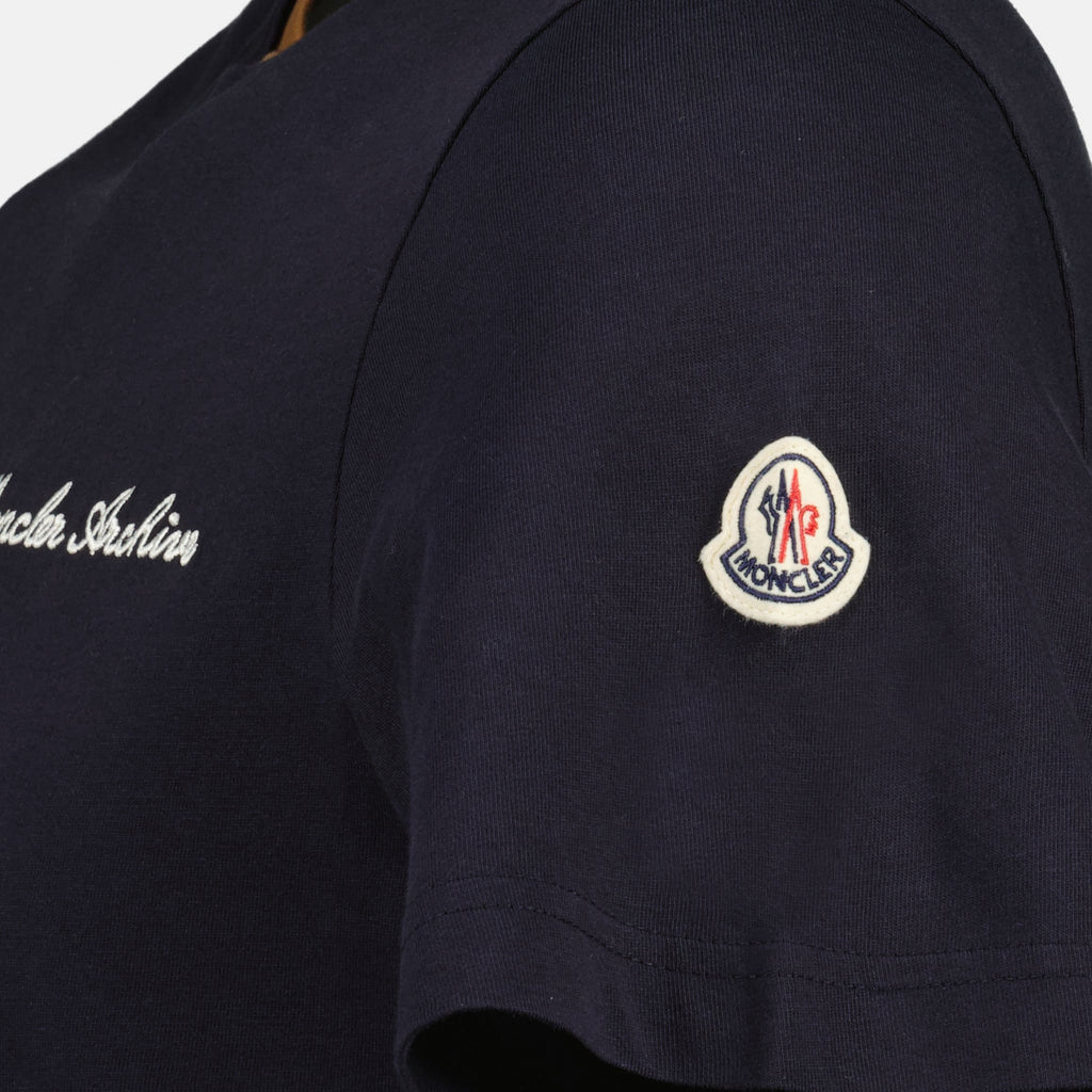 Image de l'article T-shirt brodé bleu marine de la marque Moncler pour Homme - Saison Printemps-Été 2026 - Vue détaillée_2