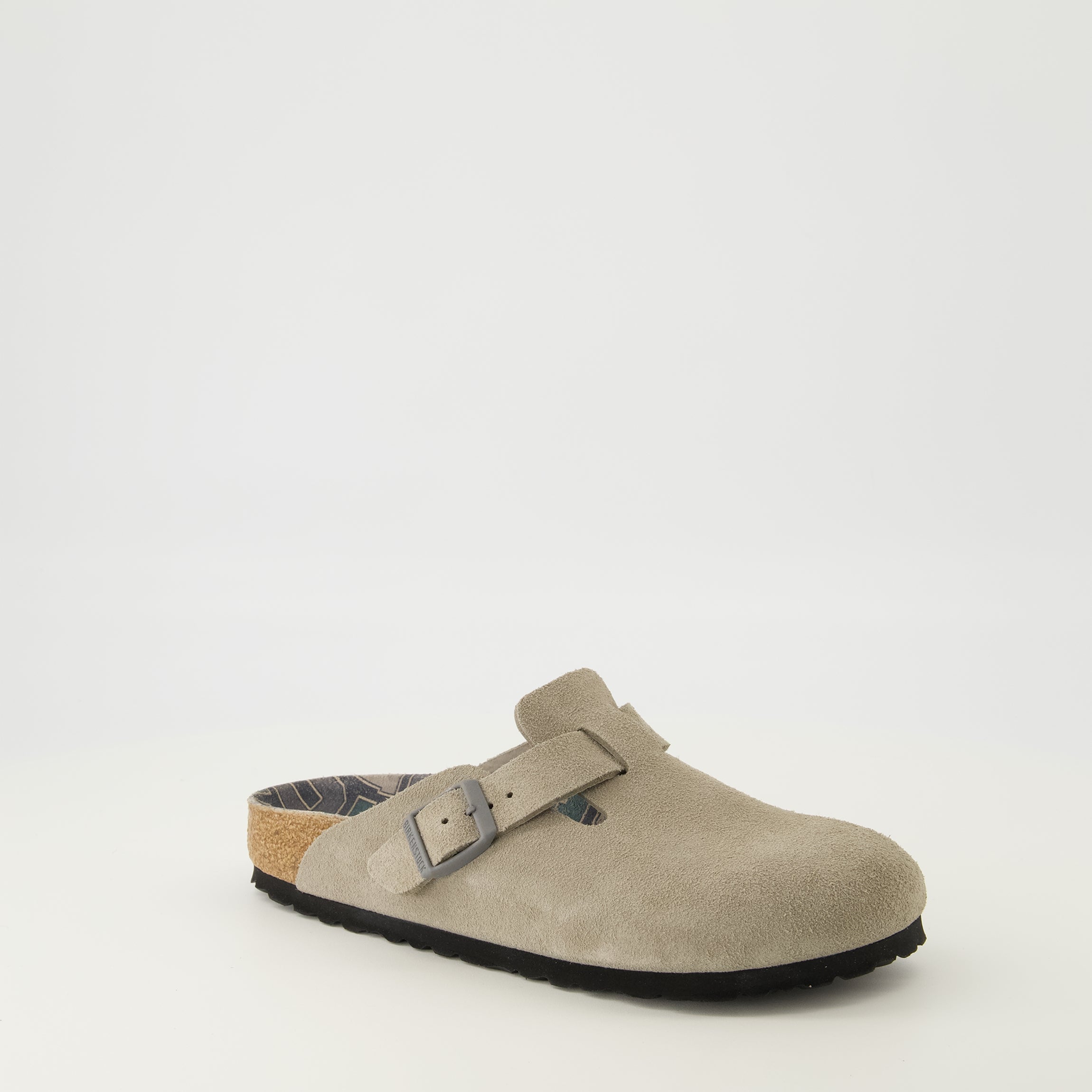 Image de l'article Mules Boston de la marque Birkenstock pour Unisex - Saison Automne-Hiver 2025 - Vue trois quarts avant droite