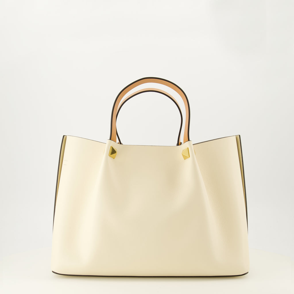 Image de l'article Sac cabas en cuir beige de la marque Valentino Garavani pour Femme - Saison Printemps-Été 2026 - Vue de Dos