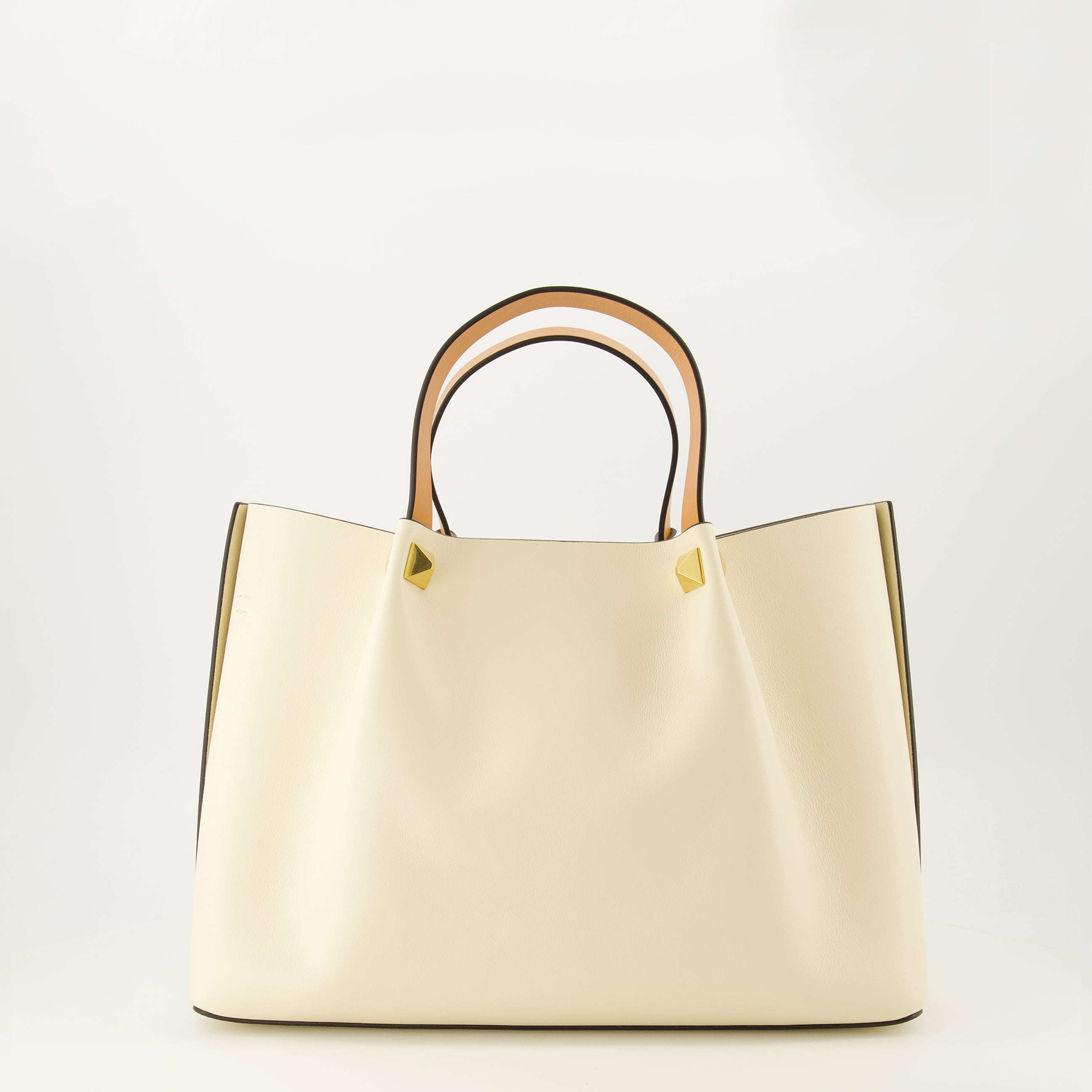 Image of the beige leather tote bag from Valentino Garavani for Women - Spring-Summer 2026 - Back View