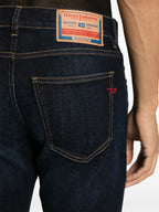 Diesel 브랜드의 남성용 Jean D-Strukt 2019 L.30 제품 이미지 - 2025년 가을-겨울 컬렉션 - 상세 보기_5