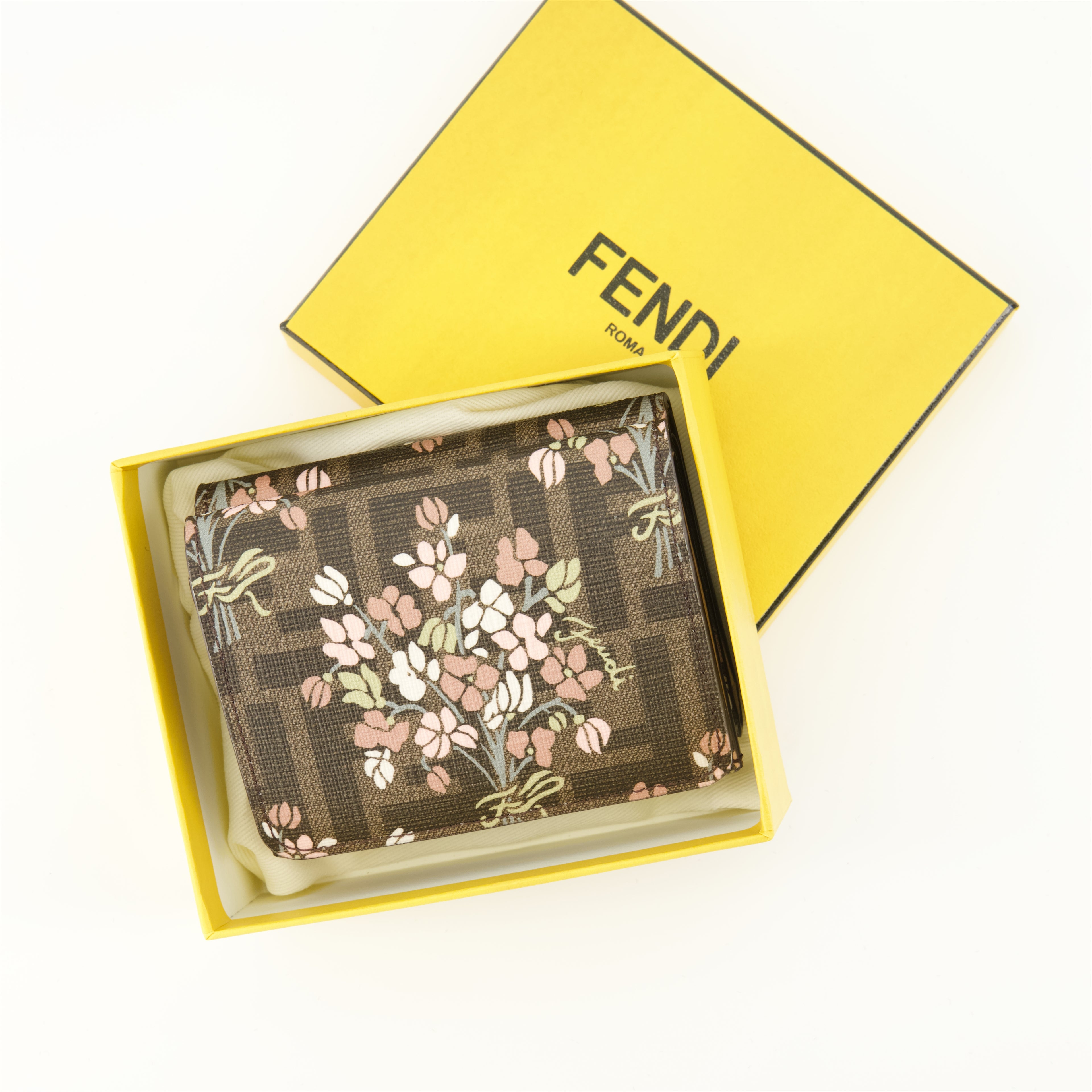 Small leather goods Fendi Roma Wallet Fendi Brown Femme