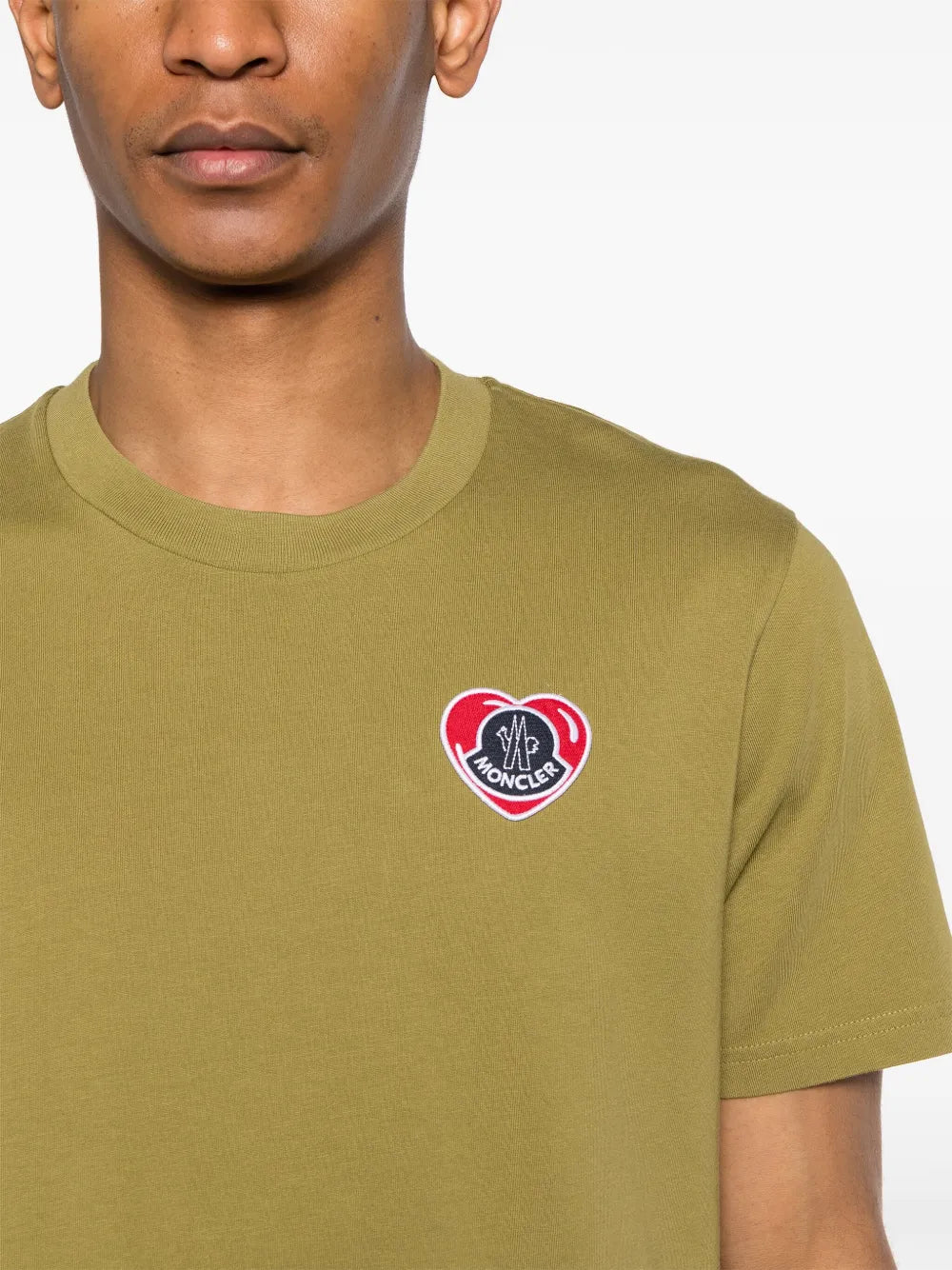 T-shirts T-shirt à logo coeur Moncler Kaki Homme