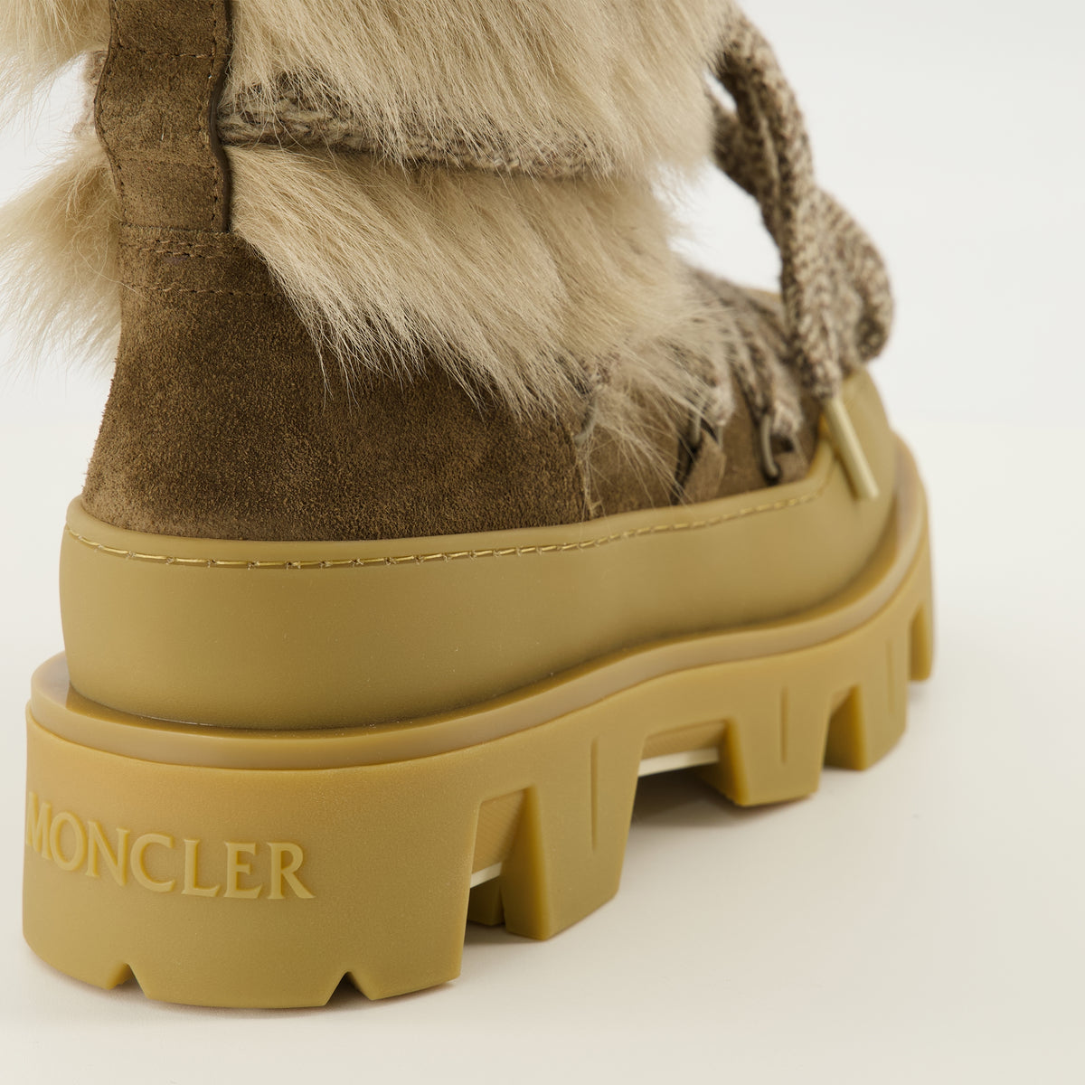 Bottes Bottines Peak en sherling Moncler Marron Femme