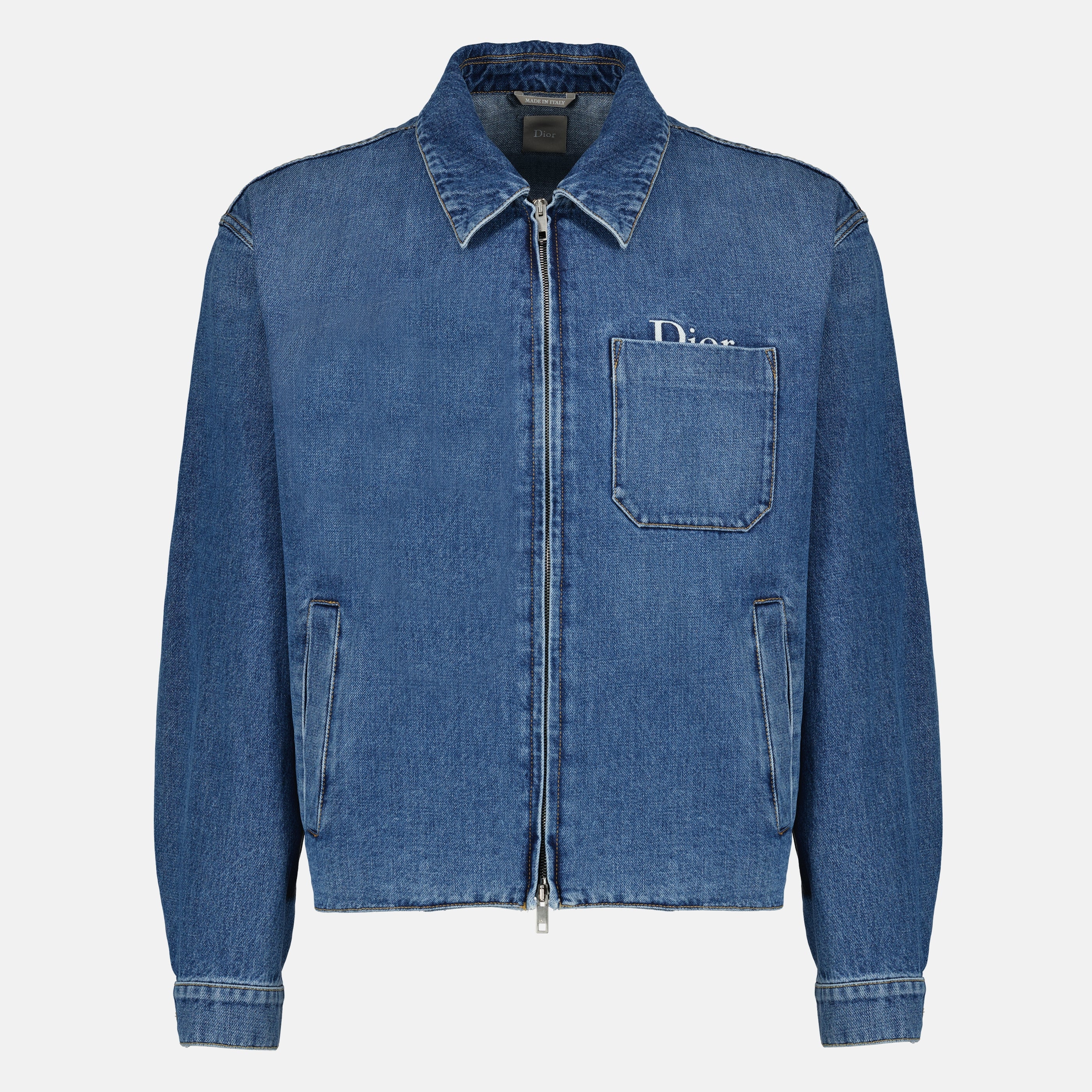 Image de l'article Veste en denim bleu de la marque Dior pour Homme - Saison Printemps-Été 2026 - Vue de Face