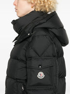 Image de l'article Doudoune Maya 70 de la marque Moncler pour Femme - Saison Automne-Hiver 2025 - Vue détaillée_5
