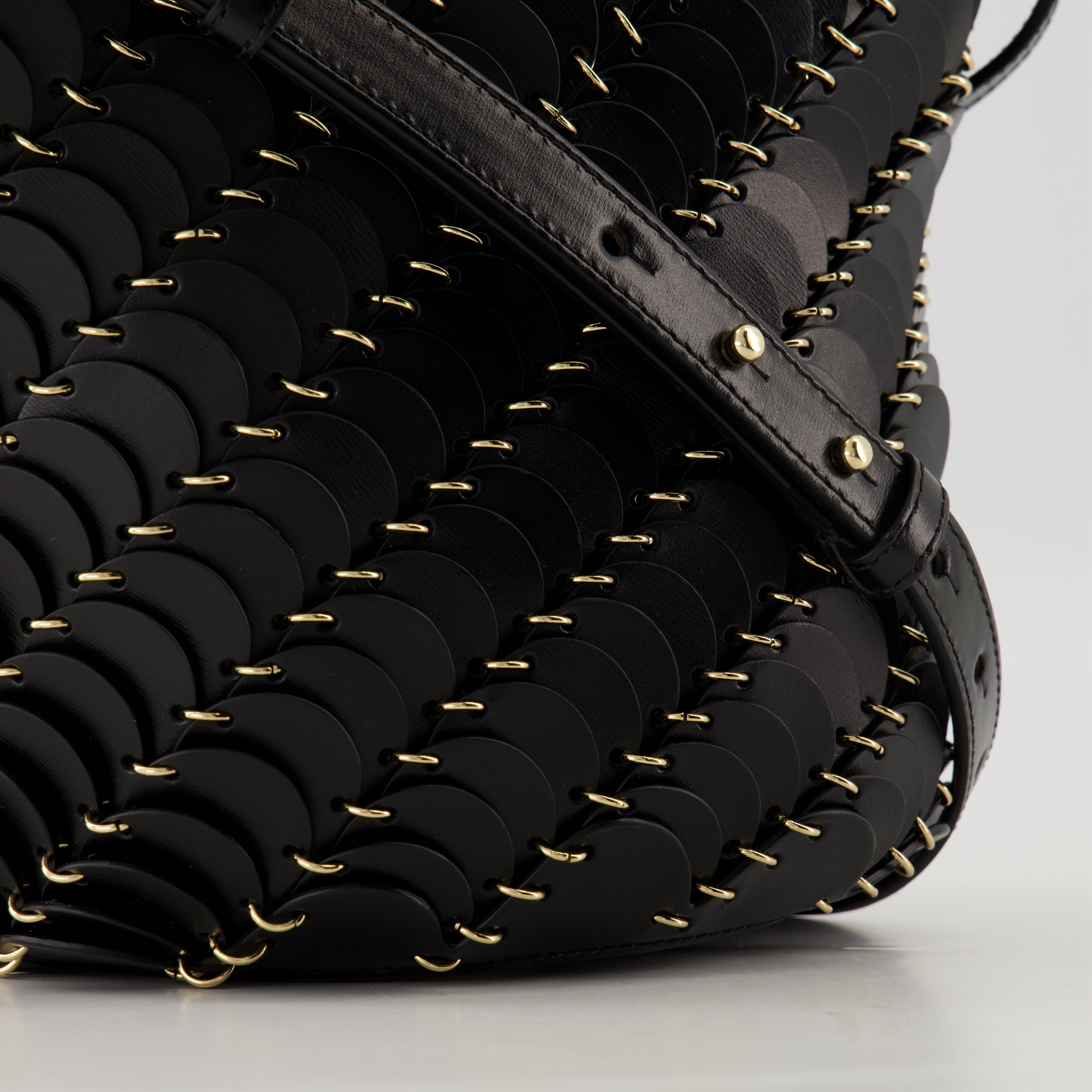 Sacs seau Sac seau Paco Rabanne Noir Femme