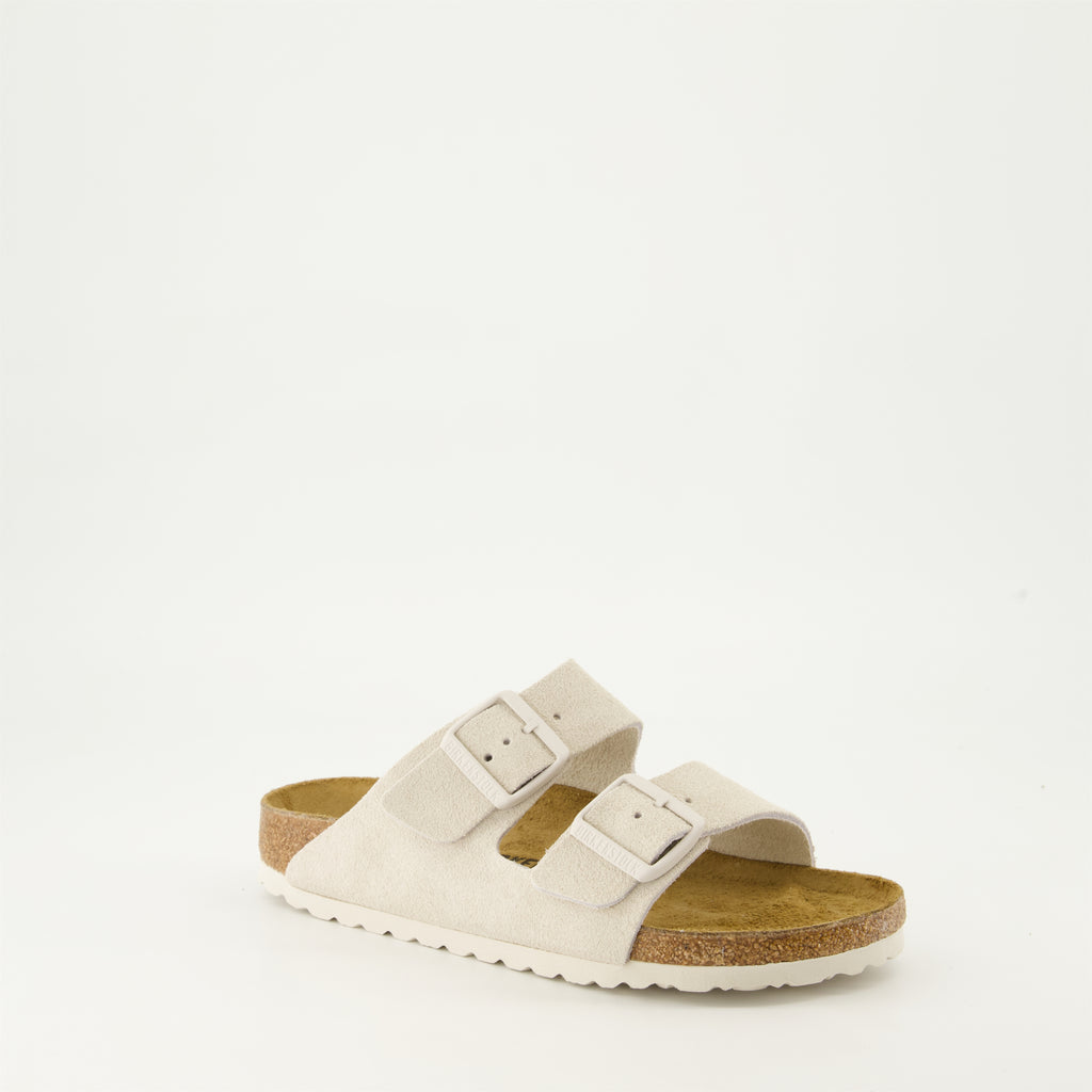 Sapatos abertos Chinelos Arizona Birkenstock Bege Femme