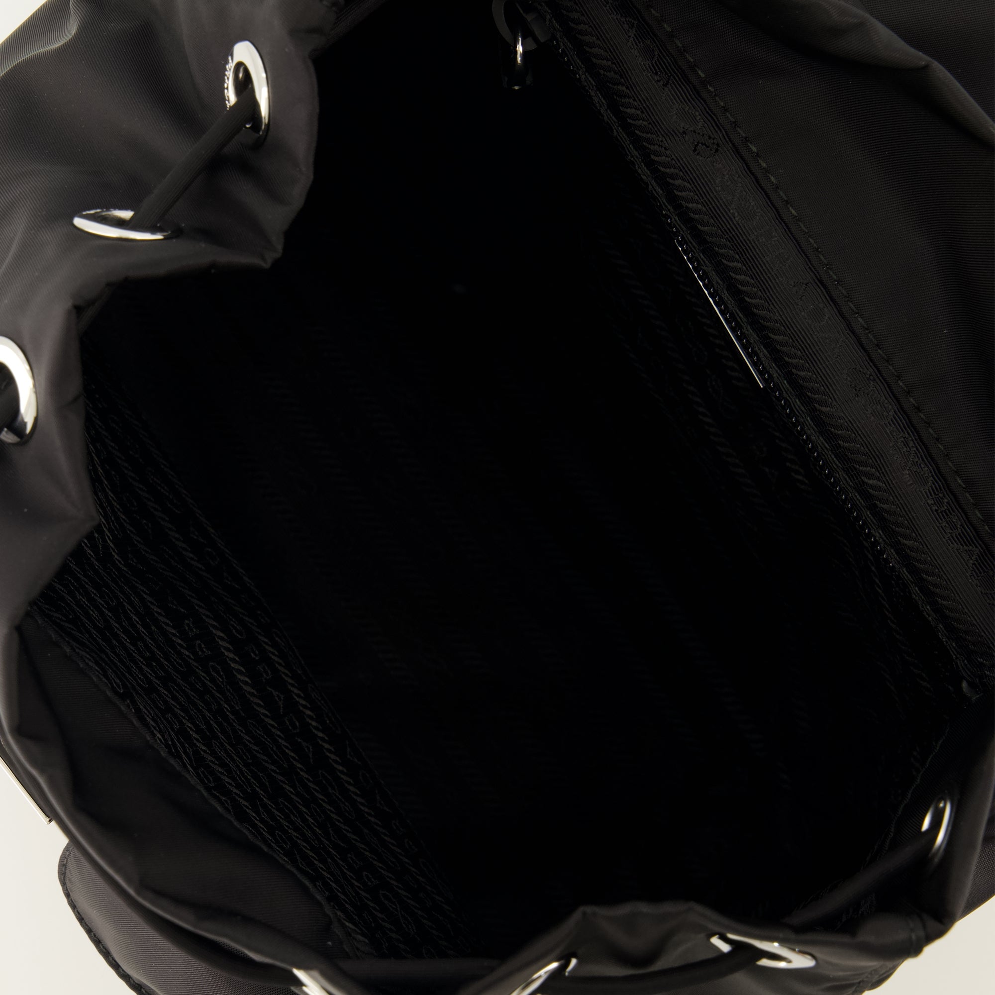 Sacs à dos Petit sac à dos en Re-Nylon noir Prada Noir Femme