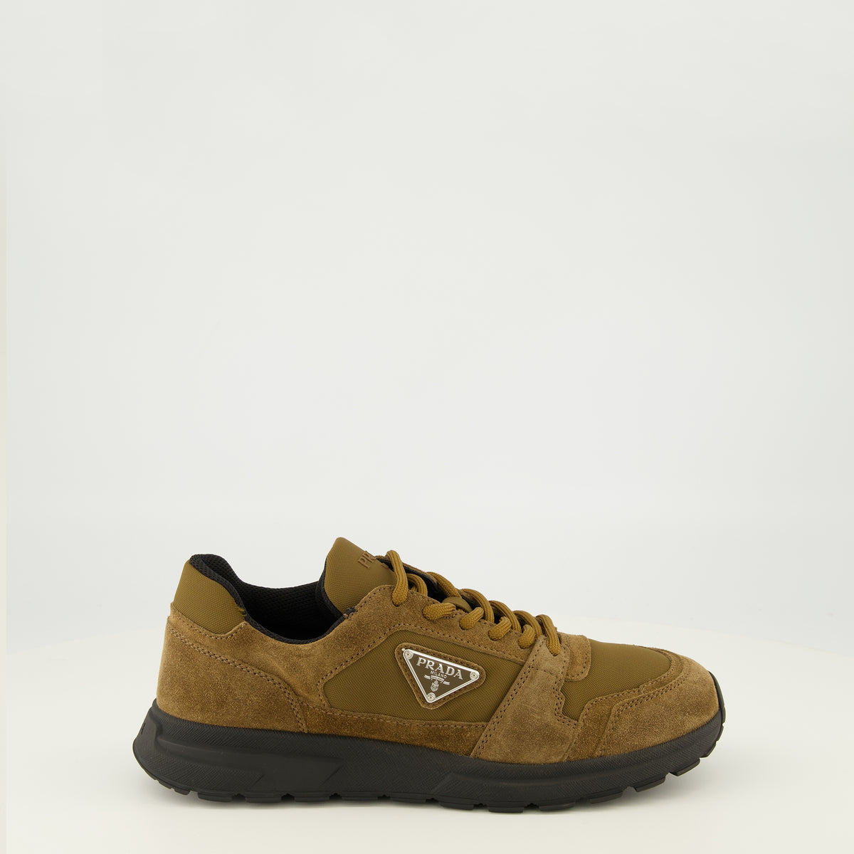 Baskets Baskets Prax en daim et Re-Nylon marron Prada Marron Homme