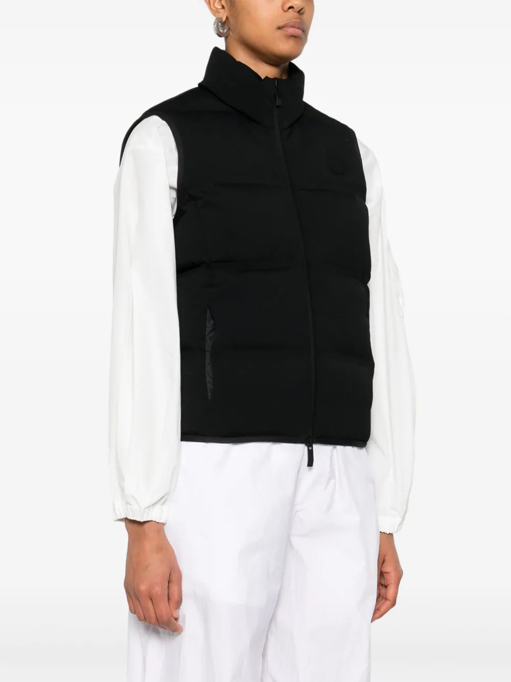 ジャケット ノースリーブジャケット Moncler 黒 Femme