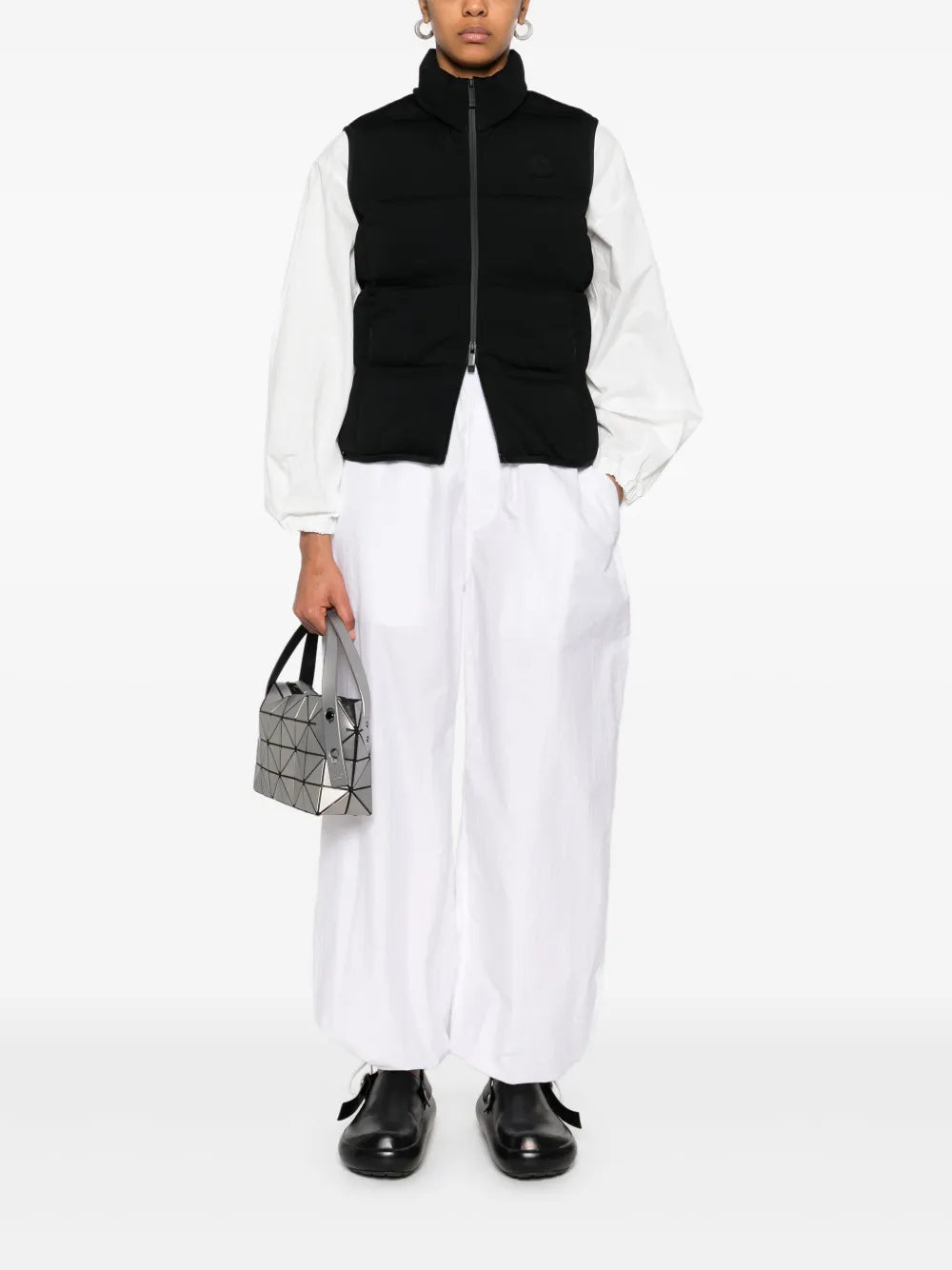 ジャケット ノースリーブジャケット Moncler 黒 Femme