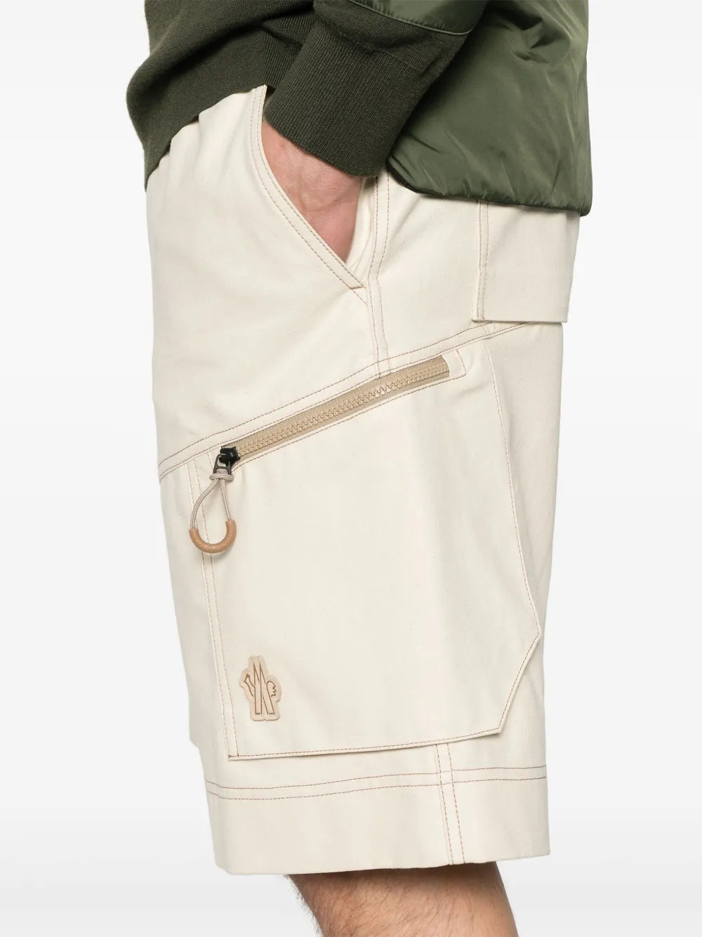 Shorts Short cargo en coton Moncler Grenoble Beige Homme