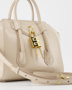 Bolsas de mão e de ombro BB50J0B13A/ 257 natural beige Givenchy Bege Femme