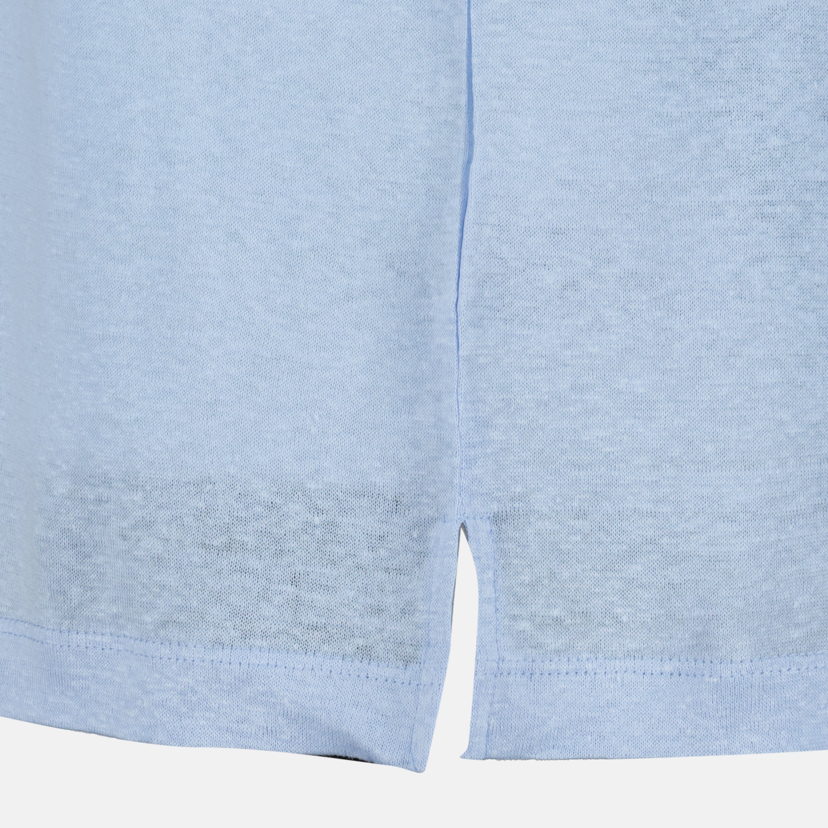 Image de l'article Polo Garment en lin bleu clair de la marque Officine Générale pour Homme - Saison Printemps-Été 2026 - Vue détaillée_2