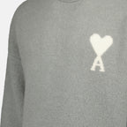 Image de l'article Pull Ami de coeur de la marque Ami PARIS pour Unisex - Saison Automne-Hiver 2025 - Vue détaillée_6