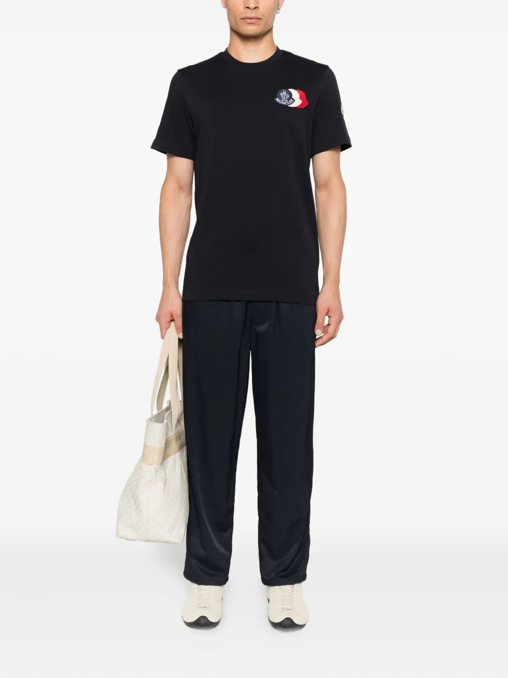 Imagen del artículo camiseta con logo tricolor de la marca Moncler para Hombre - Temporada Otoño-Invierno 2025 - Vista Trasera