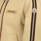 Immagine della felpa con cappuccio marrone del marchio Moncler per uomo - Collezione Primavera-Estate 2026 - Vista Dettagliata_1