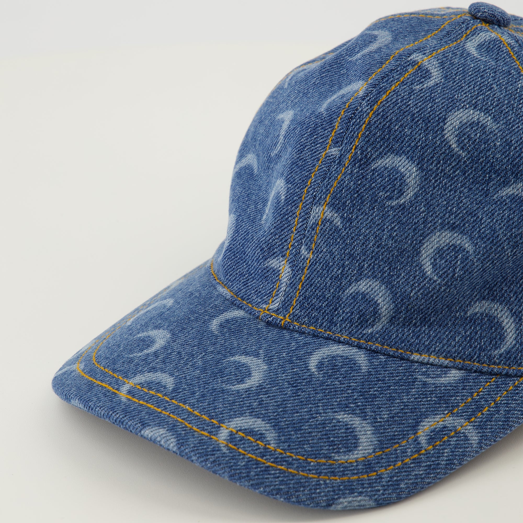 Image de l'article Casquette Moon en denim de la marque Marine Serre pour Unisex - Saison Automne-Hiver 2025 - Vue détaillée_3