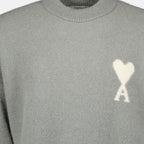 Image de l'article Pull Ami de coeur de la marque Ami PARIS pour Unisex - Saison Automne-Hiver 2025 - Vue détaillée_3