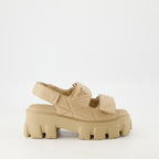 Chaussures ouvertes Sandales en cuir matelassé Prada Beige Femme