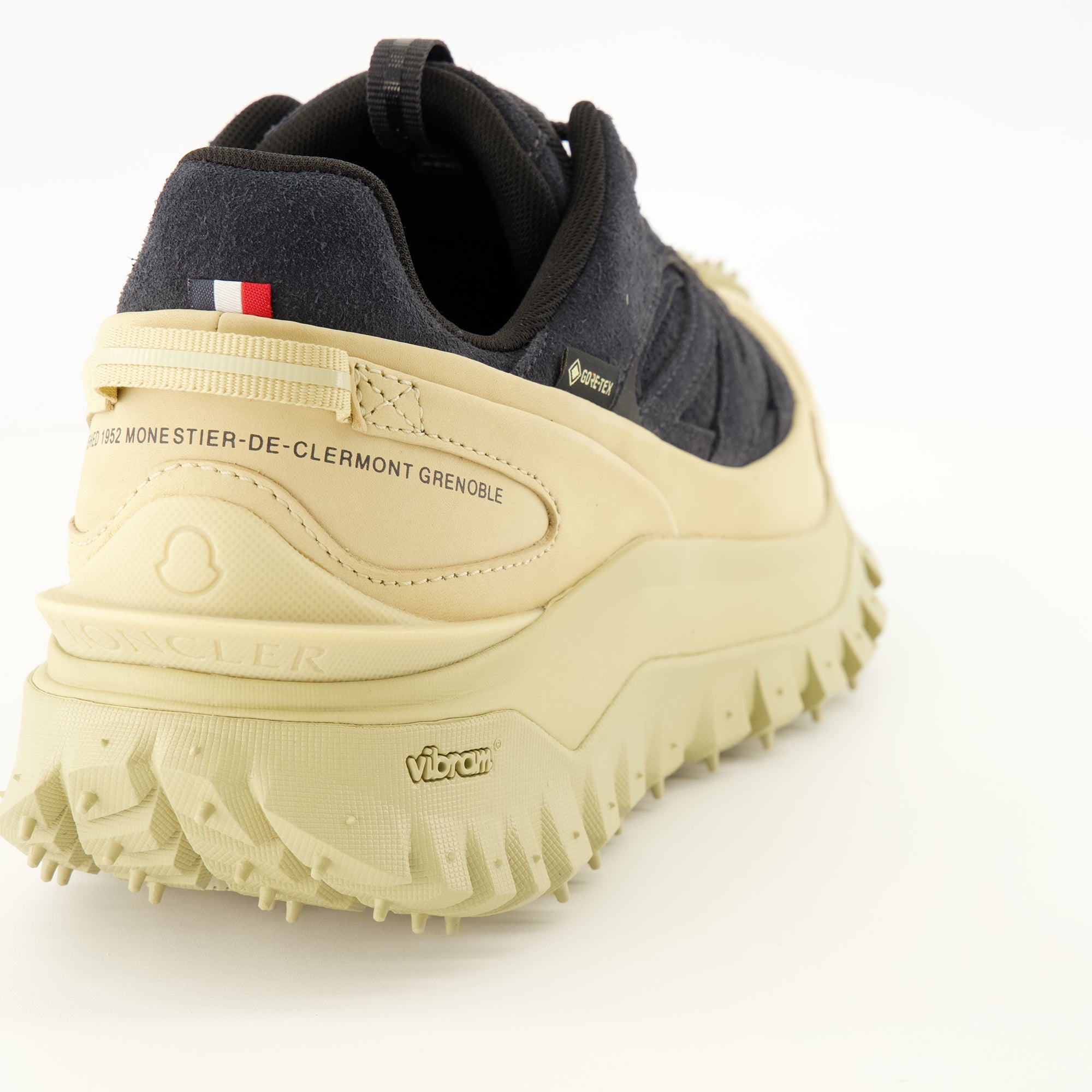 Baskets 트레일그립 아펙스 크래프트 GTX 베이지 스니커즈 Moncler Beige Homme